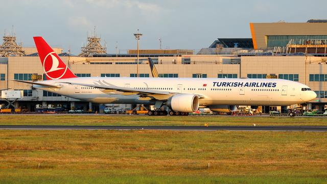 TC-LJF::Turkish Airlines